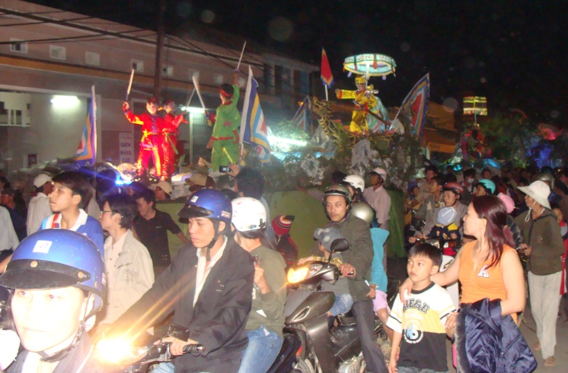 Lễ hội rước Cộ Bà Chợ Được