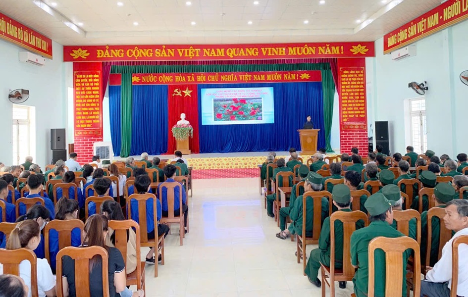 Bình Đào tổ chức Hội nghị quán triệt học tập chuyên đề về tư tưởng, đạo đức, phong cách Hồ Chí Minh năm 2024