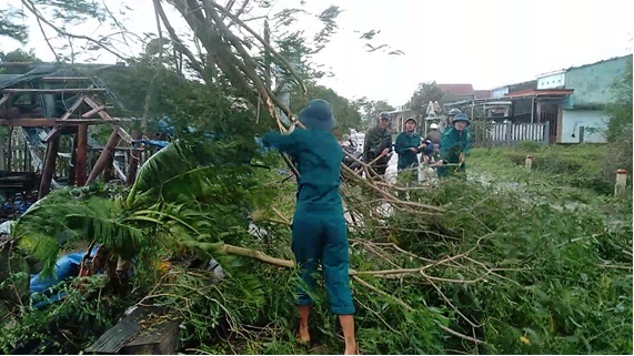 Thứ trưởng Bộ NN&PTNT Nguyễn Hoàng Hiệp: “Chủ động các giải pháp ứng phó áp thấp nhiệt đới”