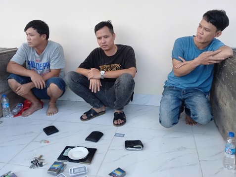 Công an xã Bình Tú bắt giữ 03 đối tượng về hành vi “Đánh bạc”